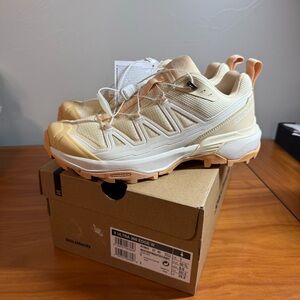 NIB Salomon X Ultra 360 Edge Women's Hiking Shoes Bungee Cord Lace Peach 11